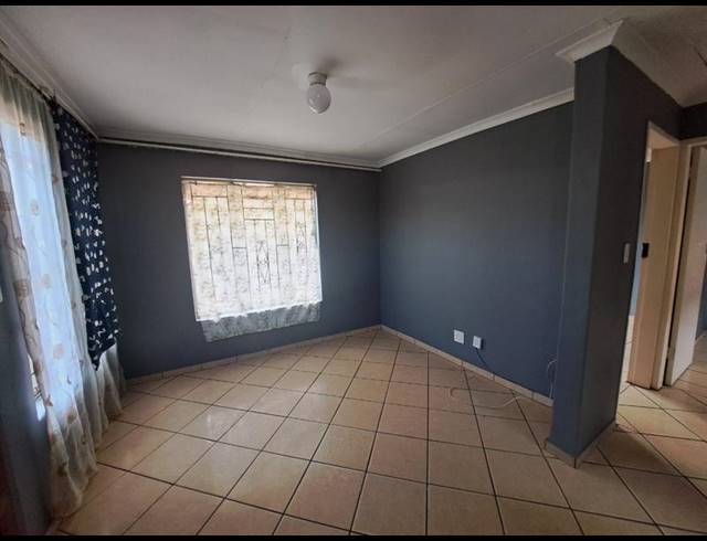 2 BEDROOM HOUSE FOR SALE IN SOSHANGUVE XX